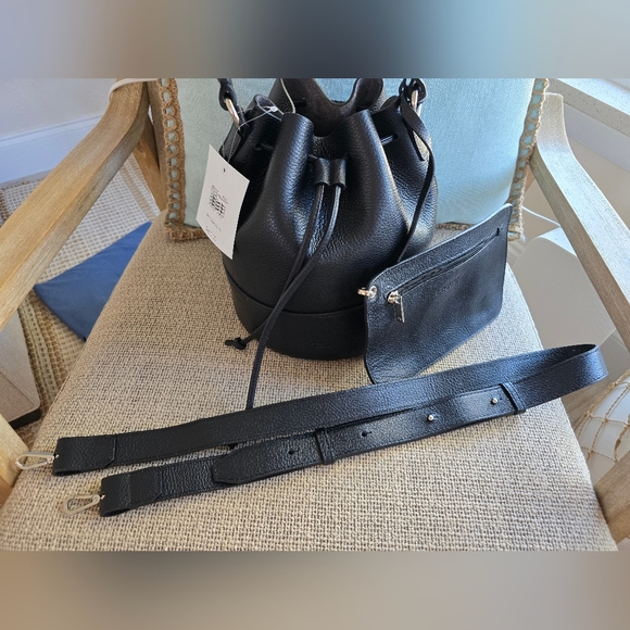 NWT Aquatalia Bucket leather bag - Picture 7 of 13